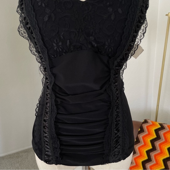 SOLD Y2K Deadstock Dori Coquette Glam Goth Lace Tank Top - Picture 7 of 10